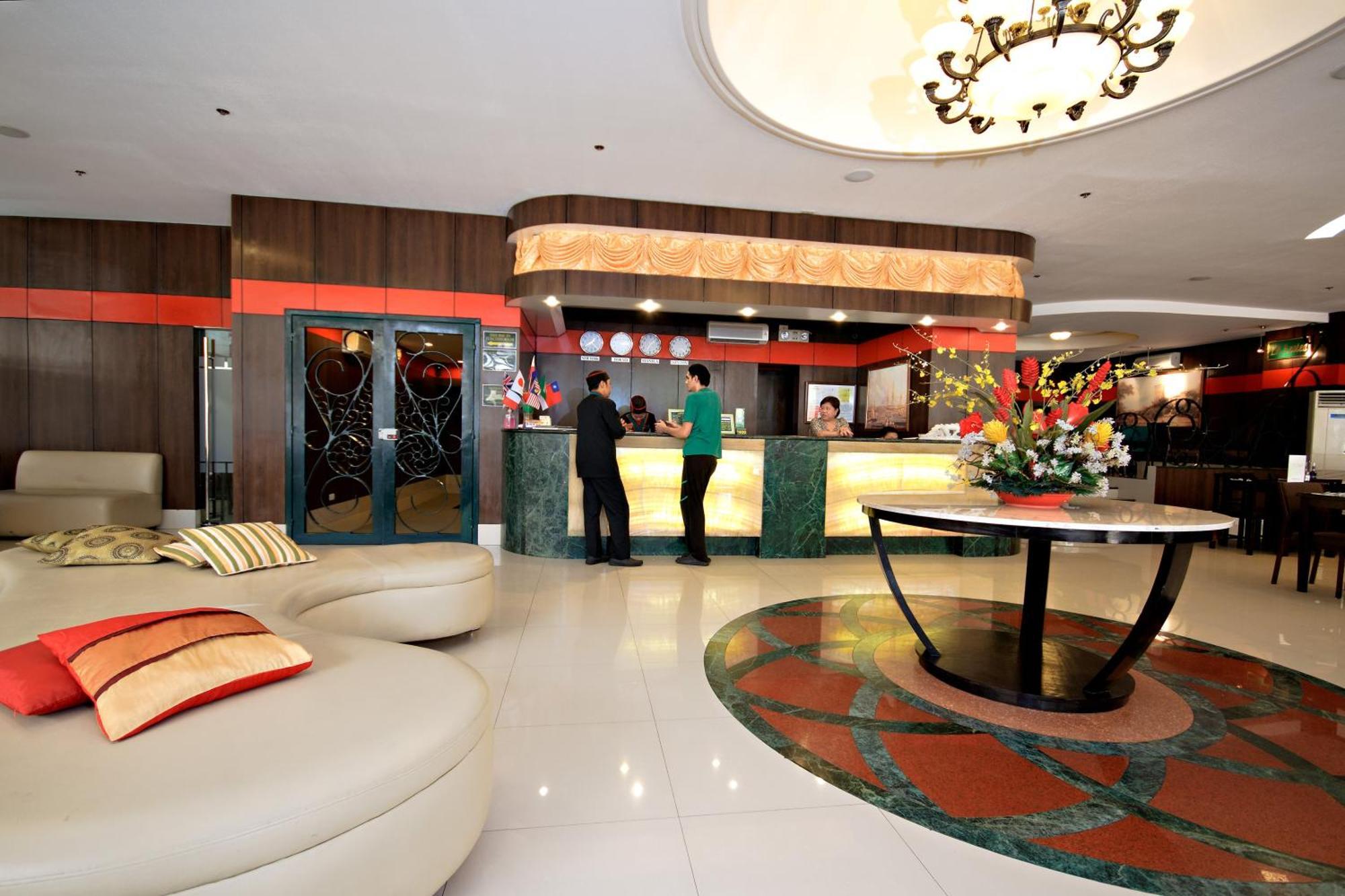 Eurotel Makati Makati City Exterior foto