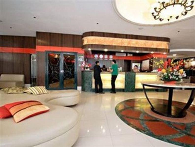 Eurotel Makati Makati City Exterior foto