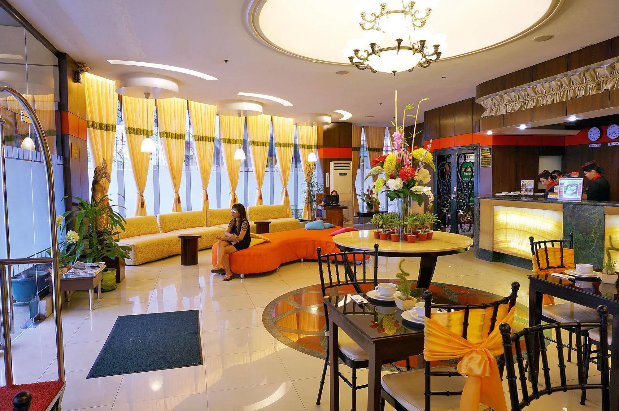 Eurotel Makati Makati City Exterior foto