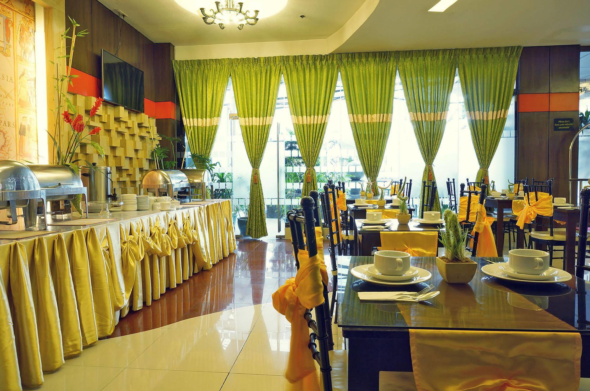 Eurotel Makati Makati City Exterior foto